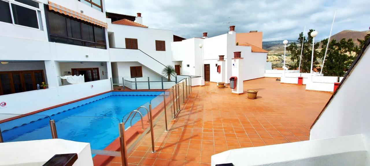 Los Cristianos Apartment, 1 bedroom Wifi Free&Big Terrace Exterior foto
